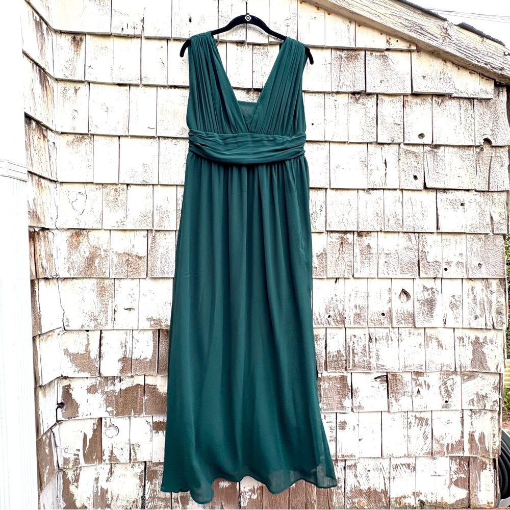 Lulu's Deep V-Neck Green Maxi Dress